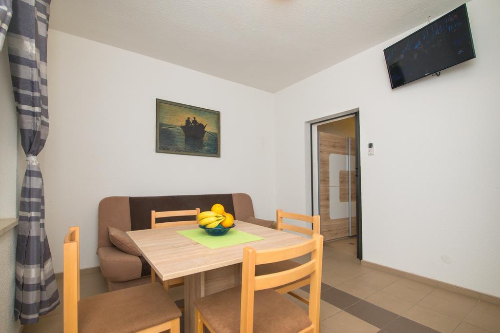 Apartment Afrika Makarska Zewnętrze zdjęcie